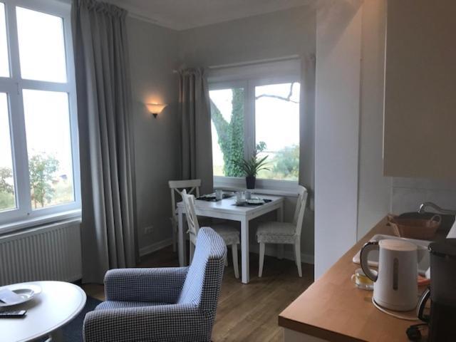 Kleines Strandhotel Найндорф Стая снимка